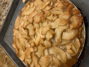 Best Gluten Free Apple Pie Ever fork tender in crust by Aurora Meyer on aurorameyer.com